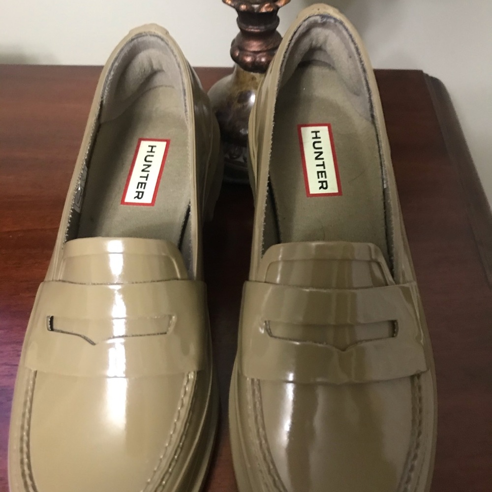 Rain shoes